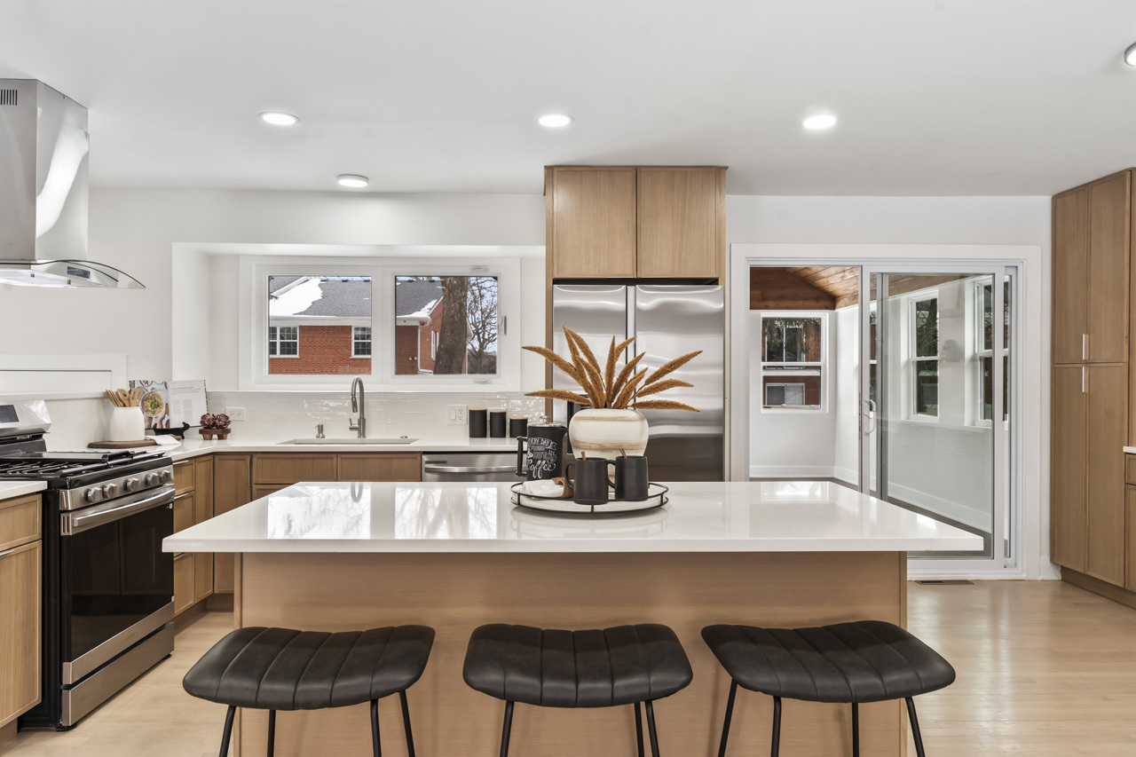 778 Wilson Avenue, Glen Ellyn, IL 60137