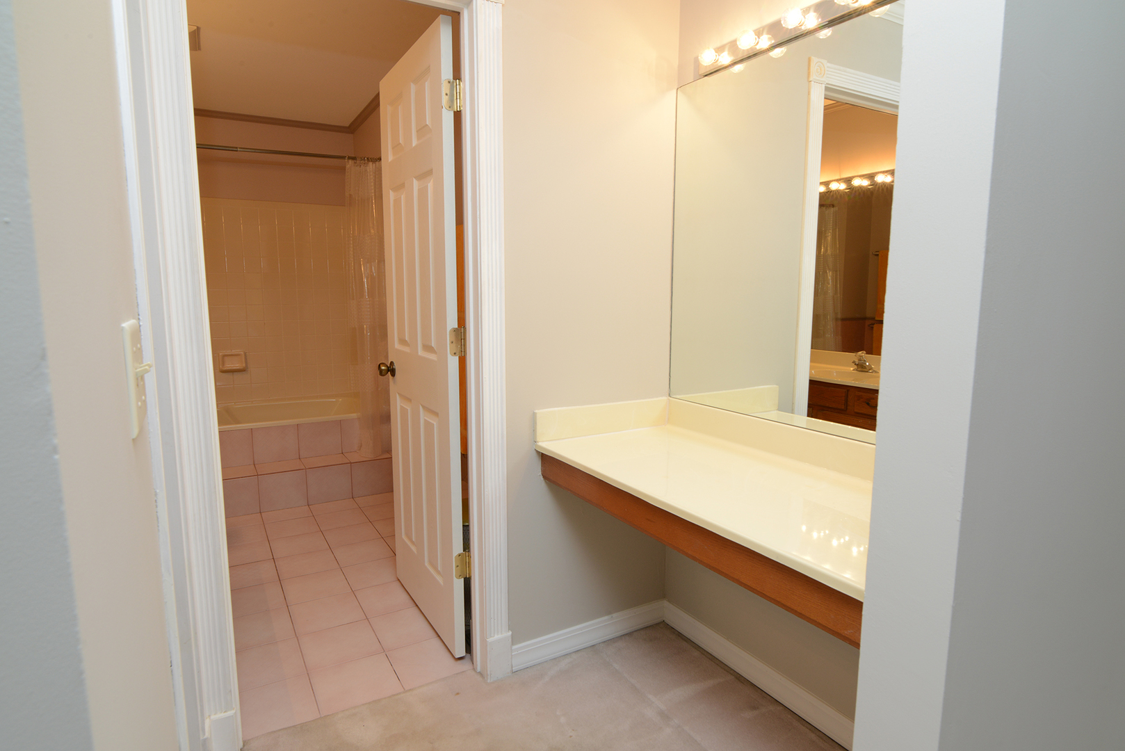 Carol Stream, IL 60188