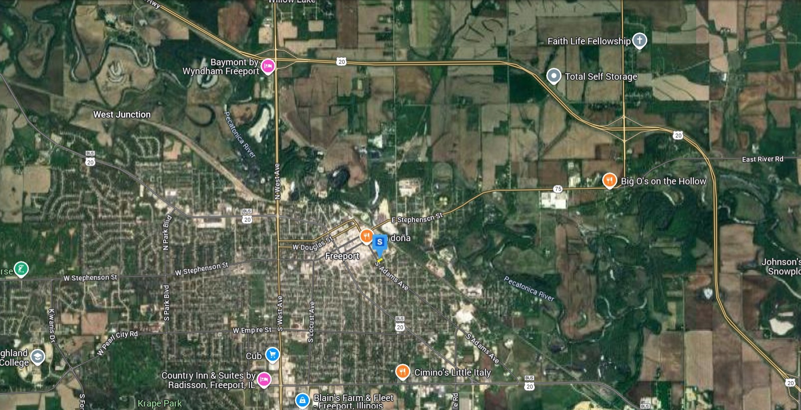 411 S Adams Avenue, Freeport, IL 61032