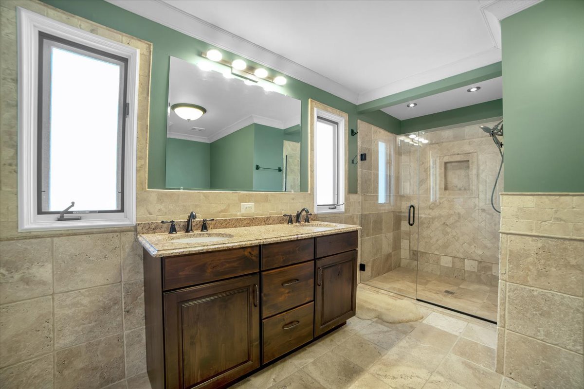 505 Cambridge Lane, Shorewood, IL 60404