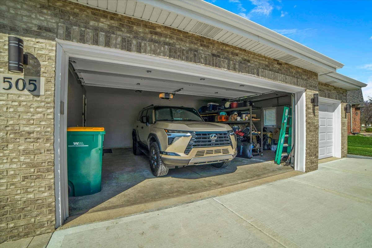 505 Cambridge Lane, Shorewood, IL 60404