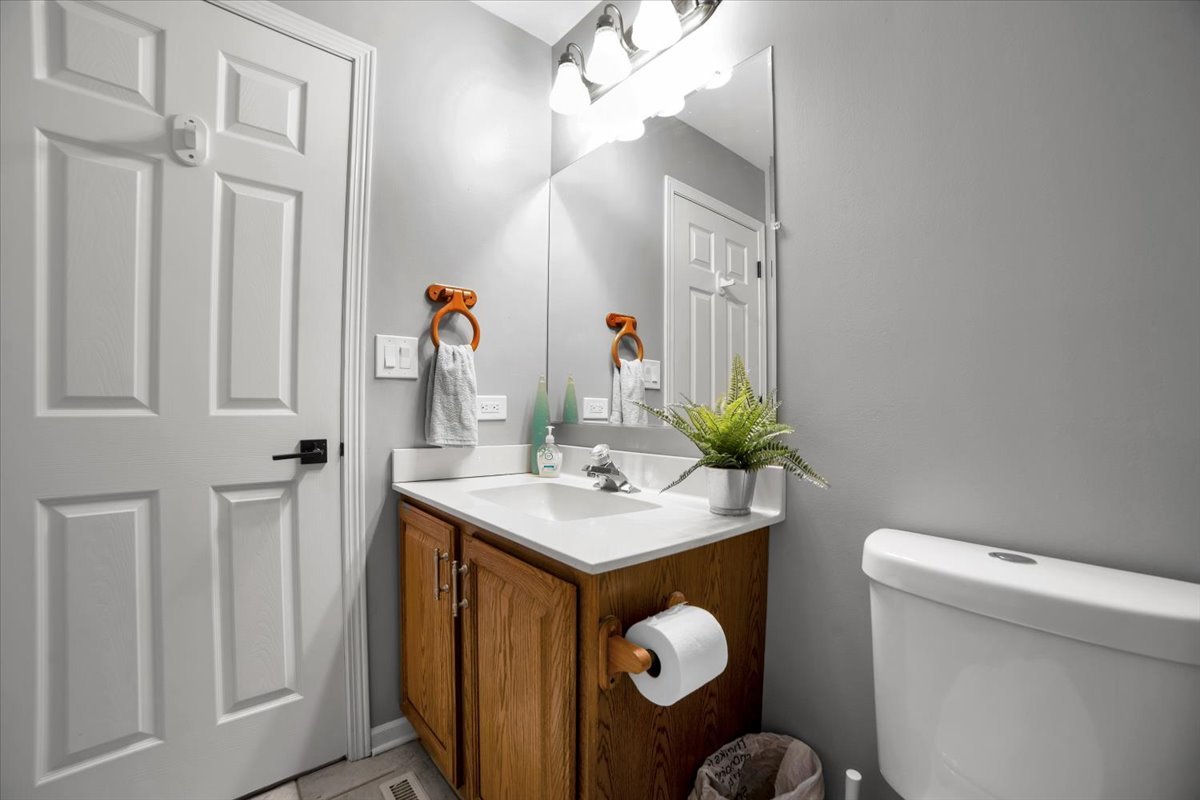 505 Cambridge Lane, Shorewood, IL 60404