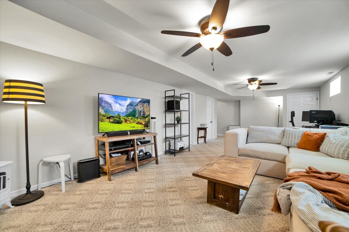 505 Cambridge Lane, Shorewood, IL 60404