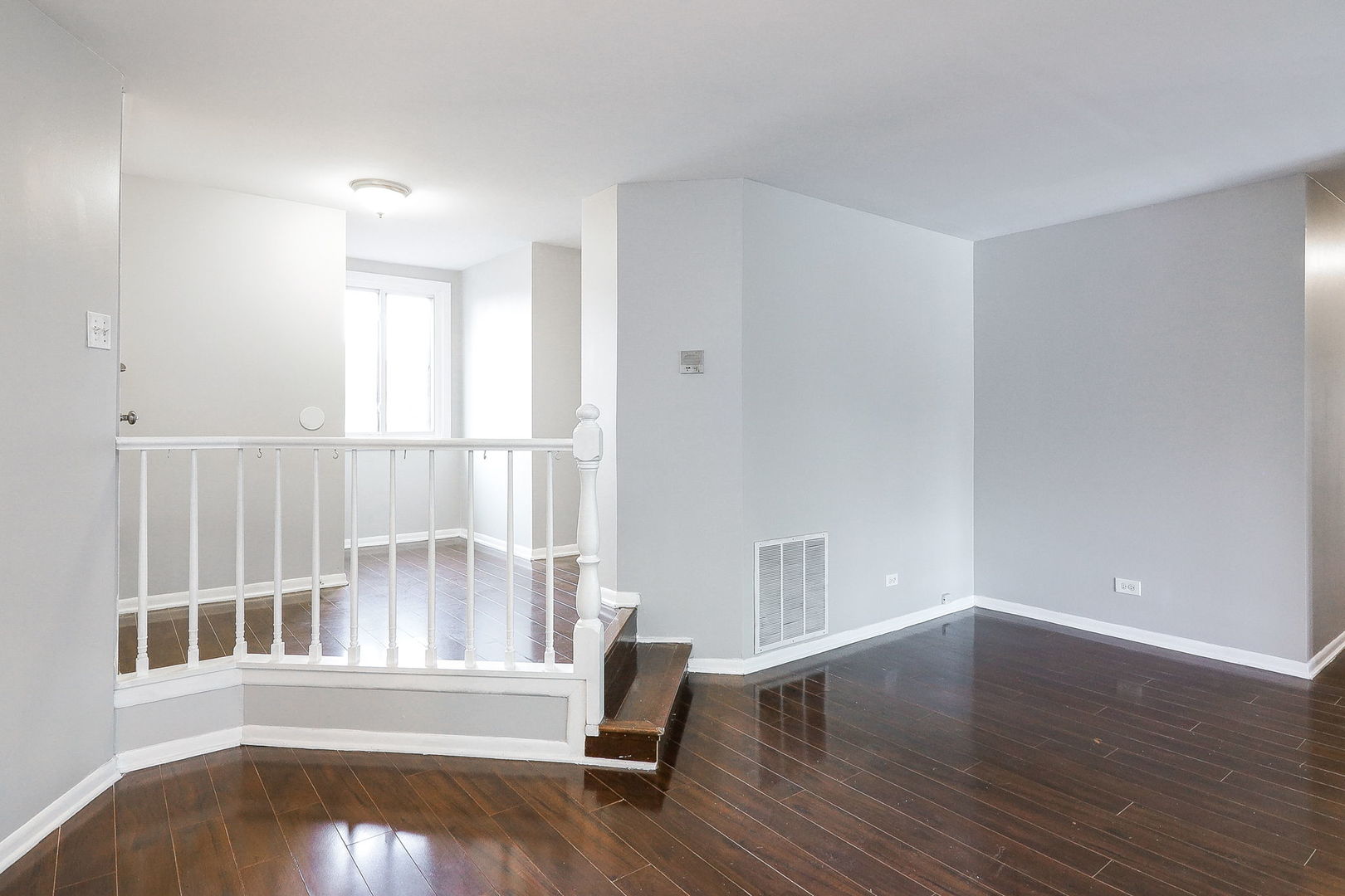 1782 Gloucester Court #B, Wheaton, IL 60189