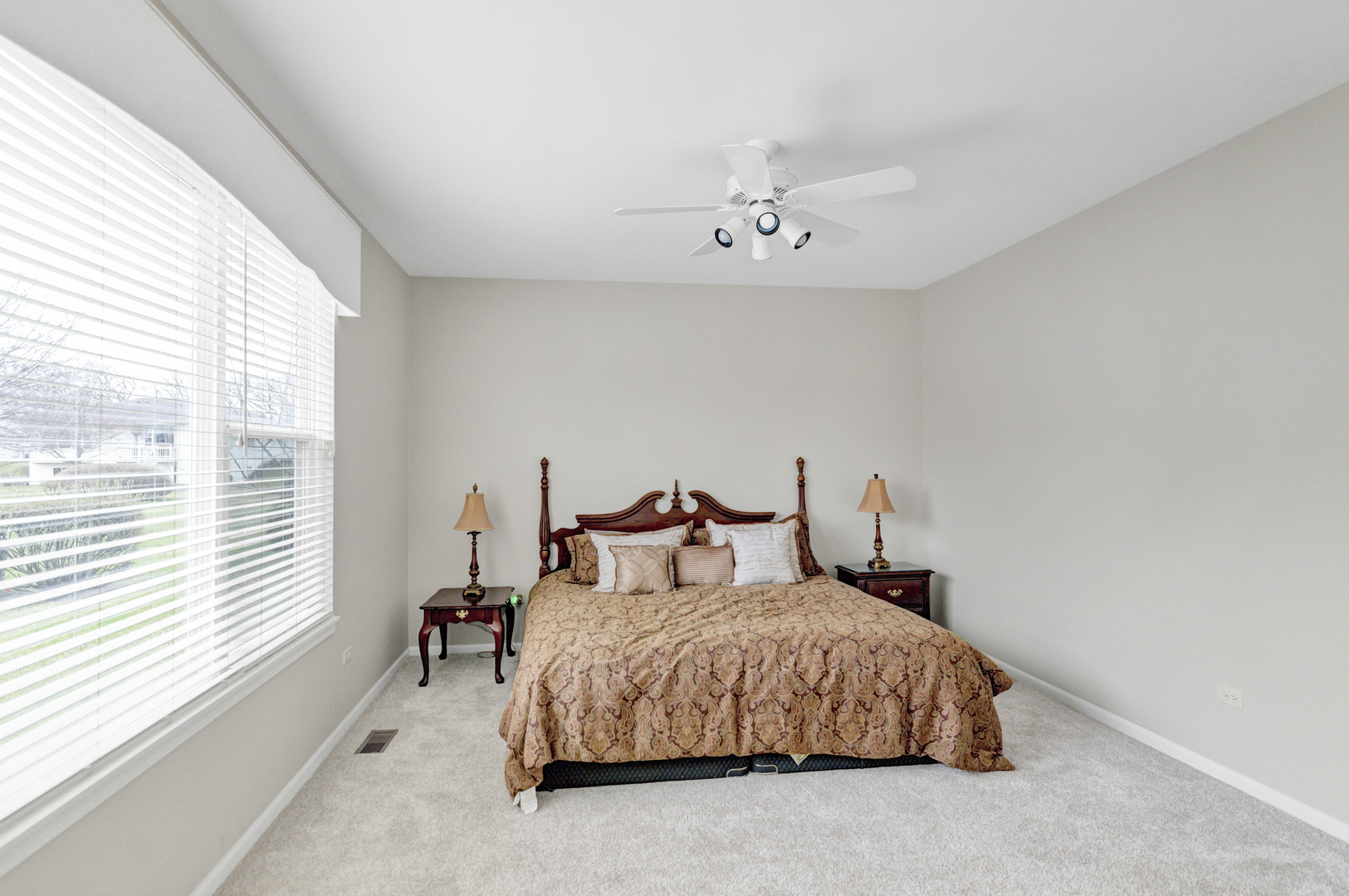 12036 Sweetwater Lane, Huntley, IL 60142