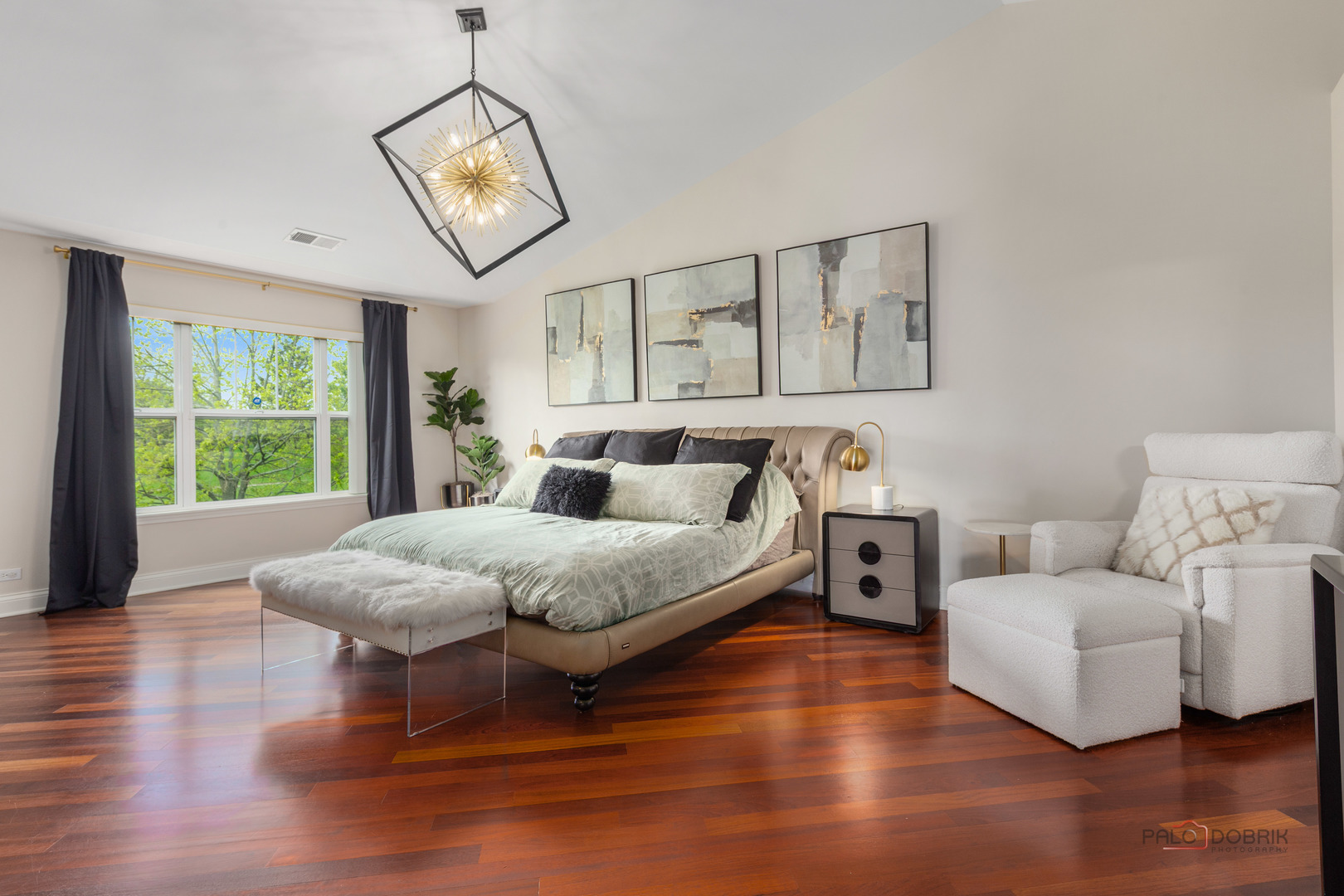 1902 CRENSHAW Circle, Vernon Hills, IL 60061