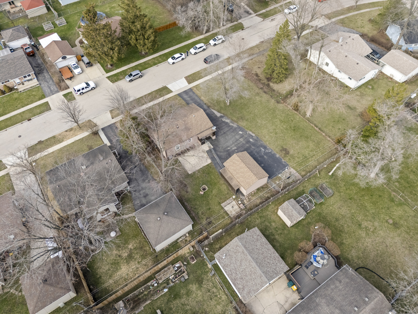 25 Mccabe Drive, Streamwood, IL 60107