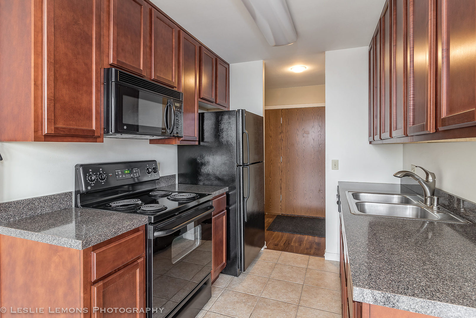 5900 OAKWOOD Drive #4D, Lisle, IL 60532
