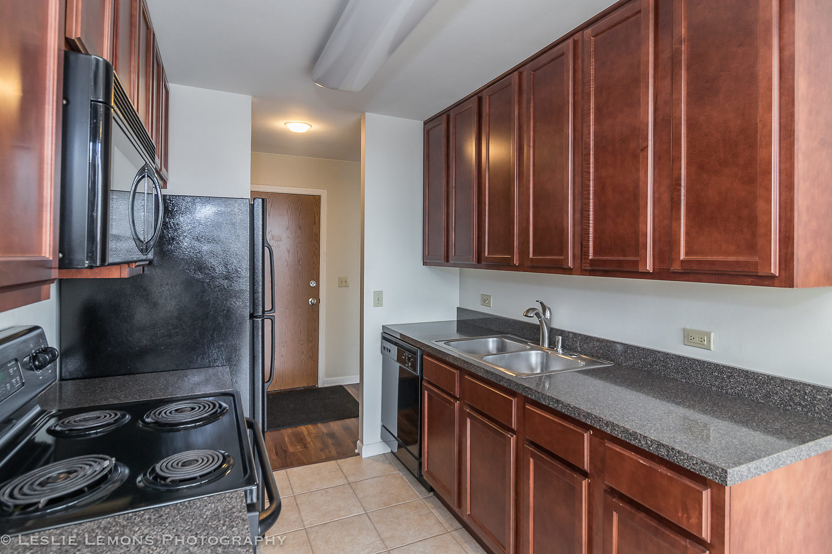 5900 OAKWOOD Drive #4D, Lisle, IL 60532