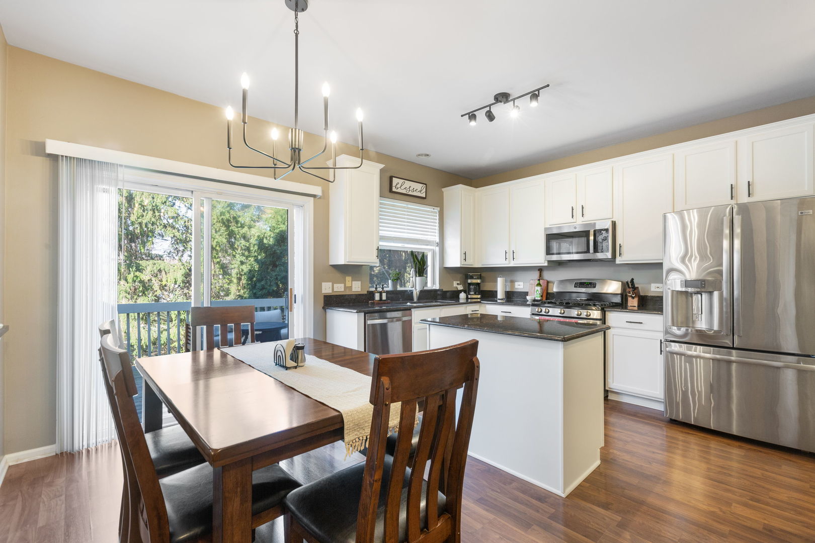 2704 Bay View Circle #2704, Algonquin, IL 60102