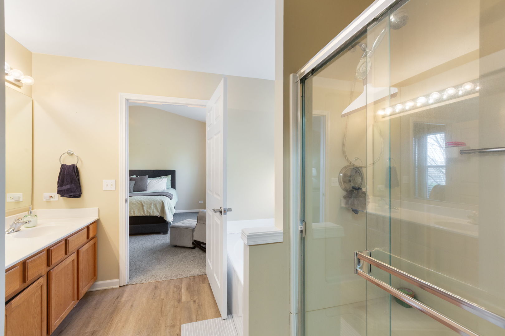 2704 Bay View Circle #2704, Algonquin, IL 60102