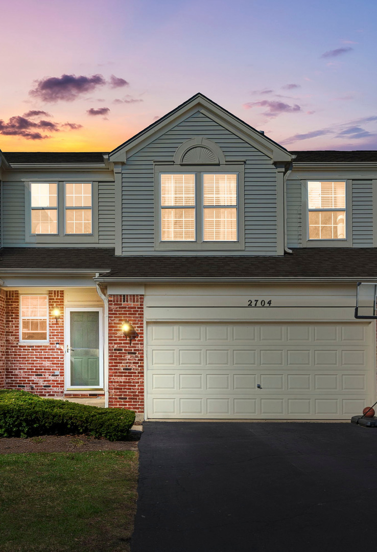 2704 Bay View Circle #2704, Algonquin, IL 60102