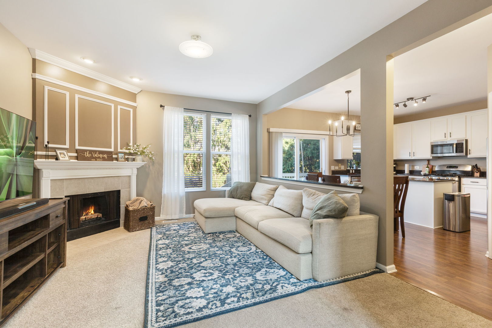 2704 Bay View Circle #2704, Algonquin, IL 60102