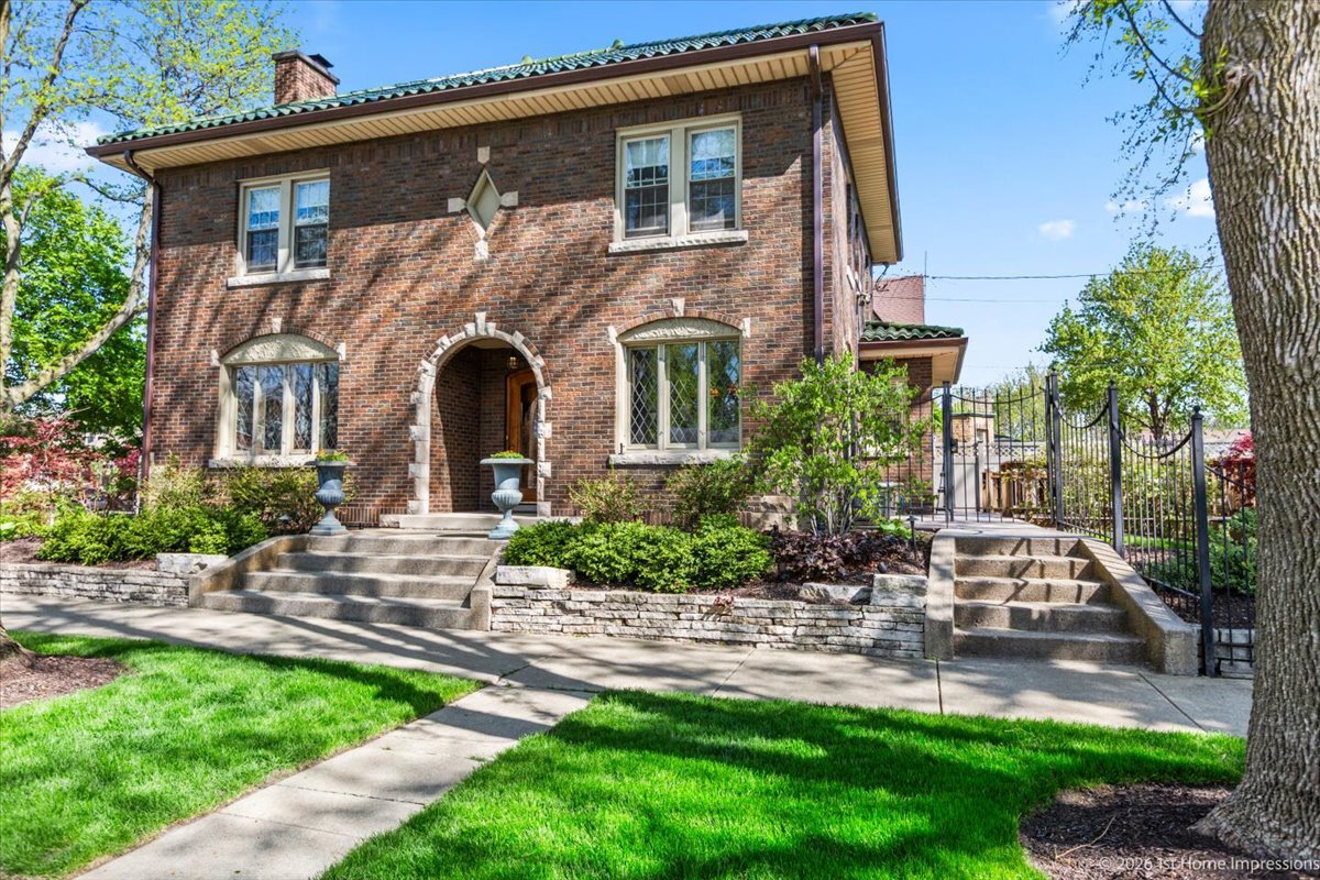 9955 S Hamilton Avenue, Chicago, IL 60643