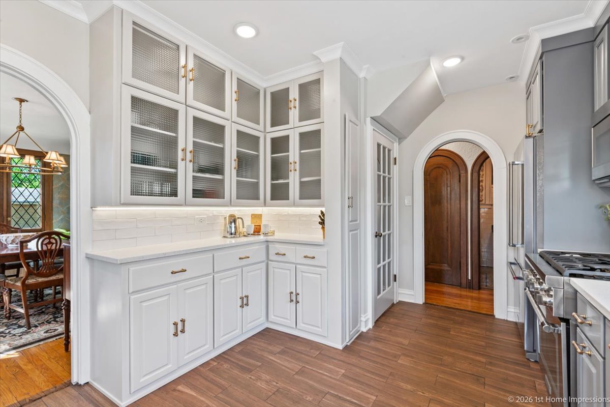 9955 S Hamilton Avenue, Chicago, IL 60643