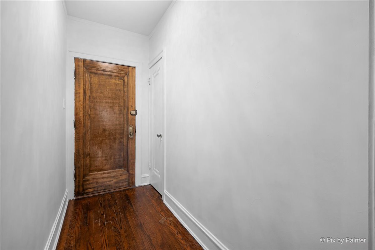 726 Hinman Avenue #2E, Evanston, IL 60202