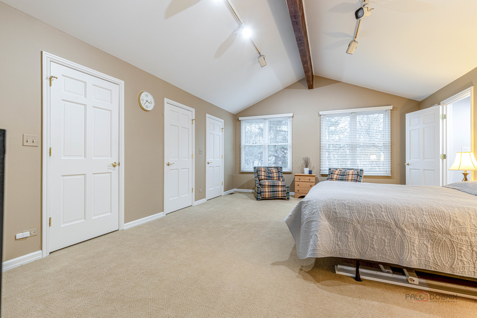 9 Devonshire Lane, Lincolnshire, IL 60069