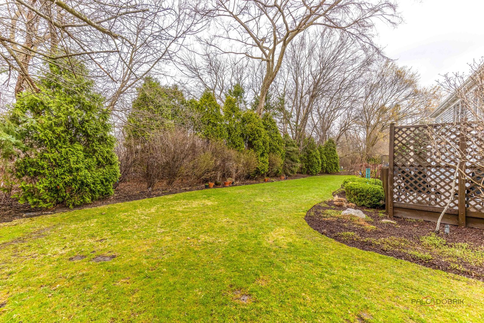 9 Devonshire Lane, Lincolnshire, IL 60069