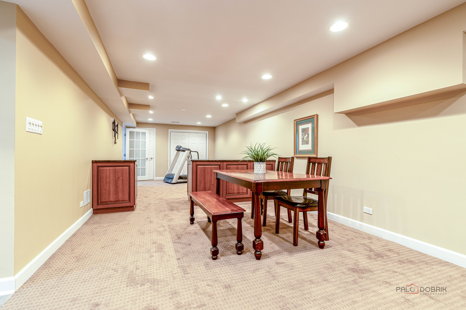 9 Devonshire Lane, Lincolnshire, IL 60069