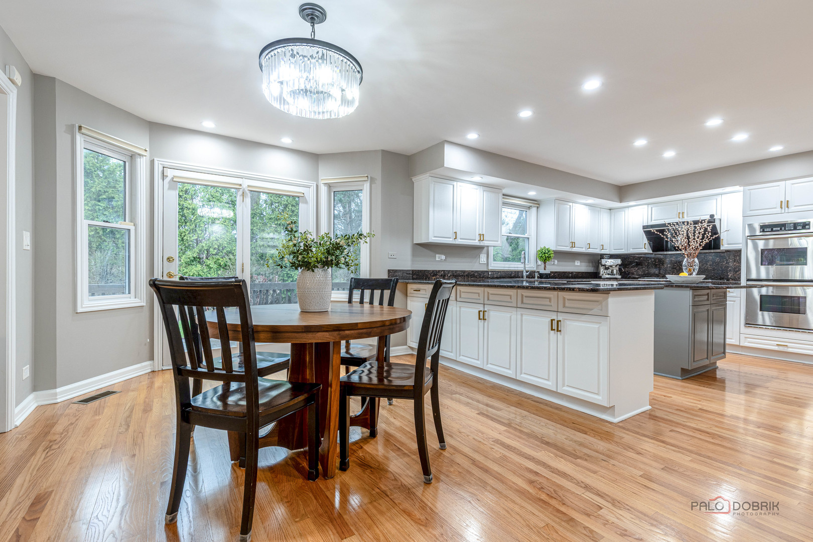 9 Devonshire Lane, Lincolnshire, IL 60069