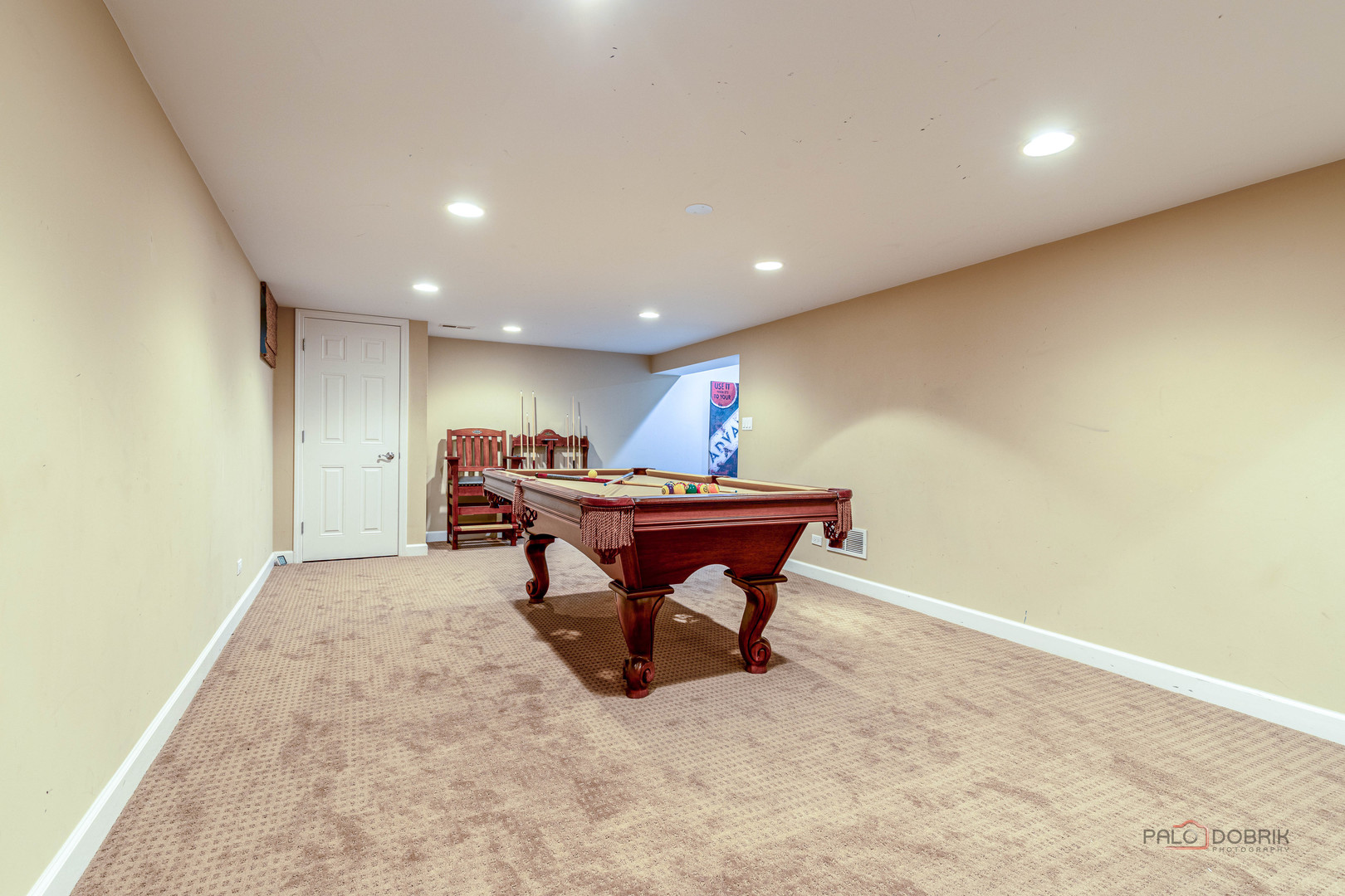 9 Devonshire Lane, Lincolnshire, IL 60069