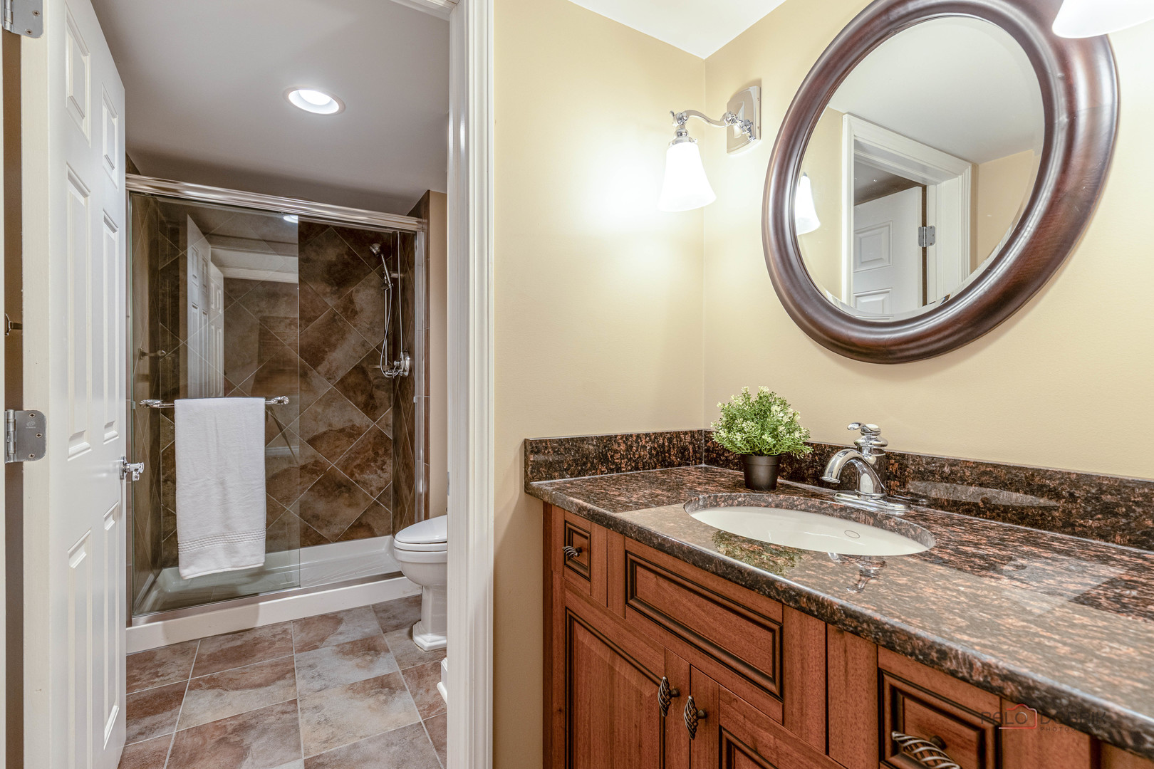 9 Devonshire Lane, Lincolnshire, IL 60069