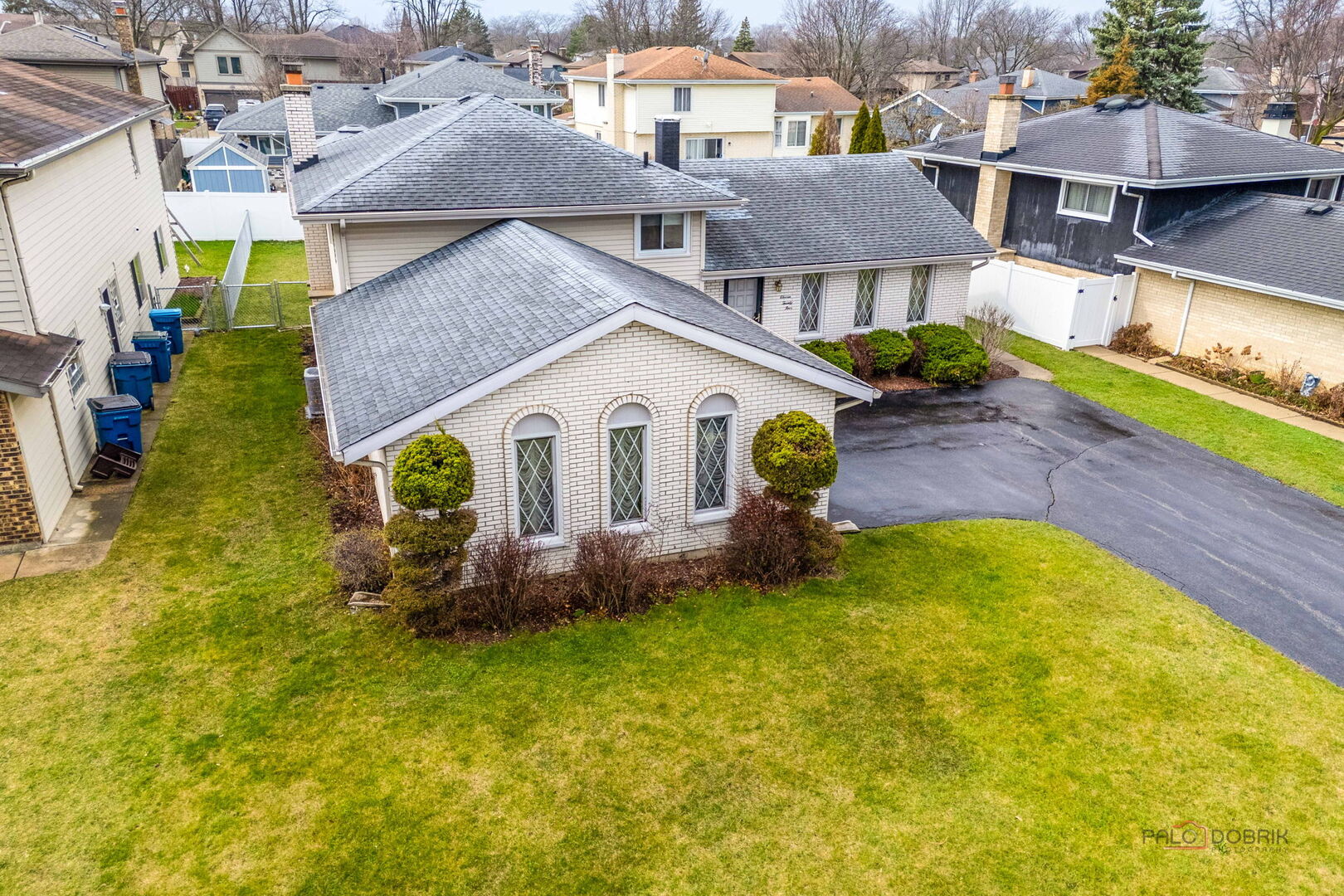 1124 N Anvil Court, Addison, IL 60101