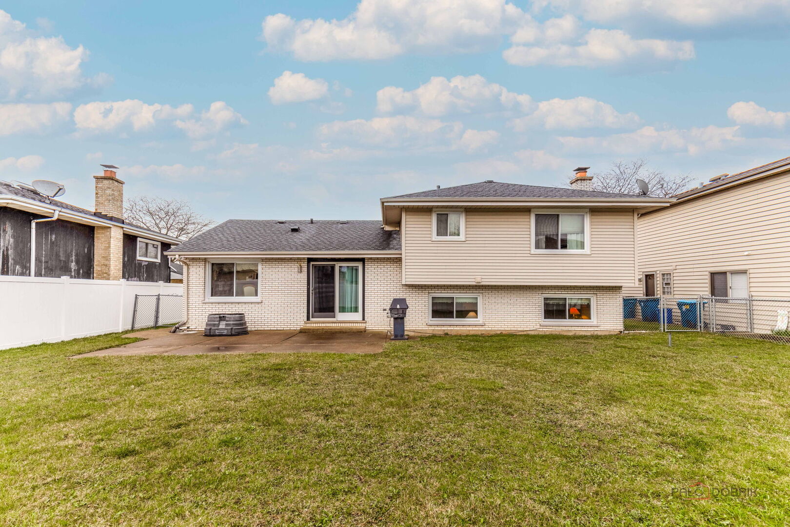 1124 N Anvil Court, Addison, IL 60101