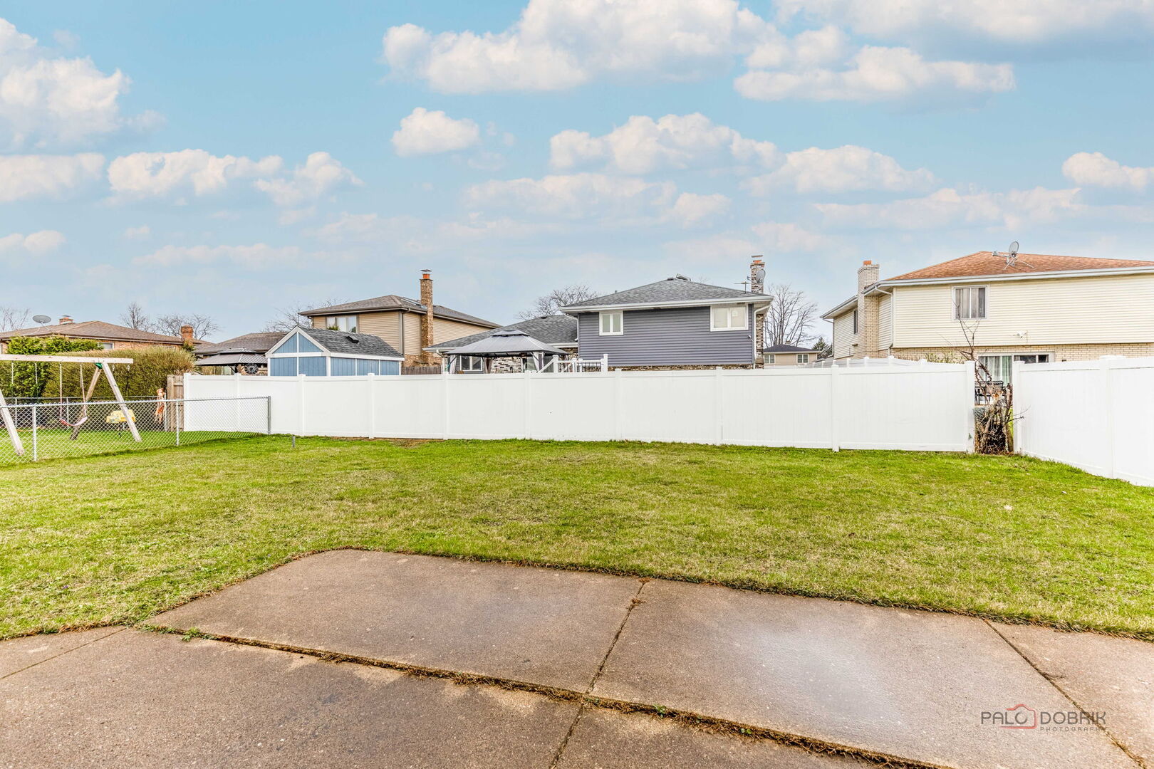 1124 N Anvil Court, Addison, IL 60101