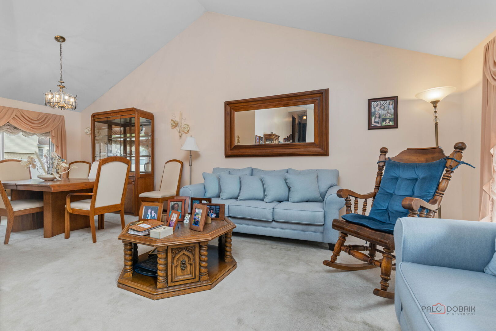 1124 N Anvil Court, Addison, IL 60101