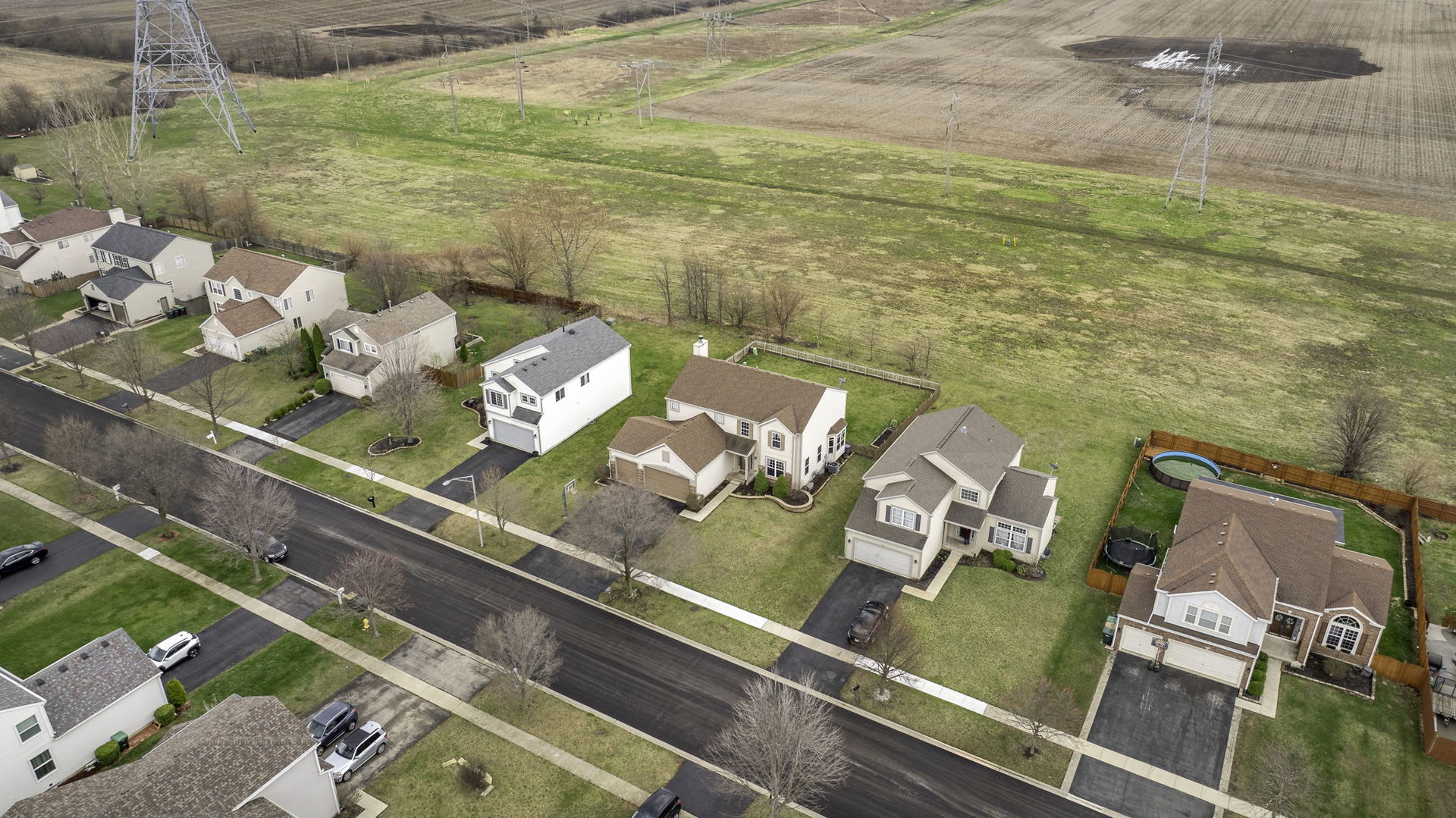 26909 W Cypress Road, Channahon, IL 60410