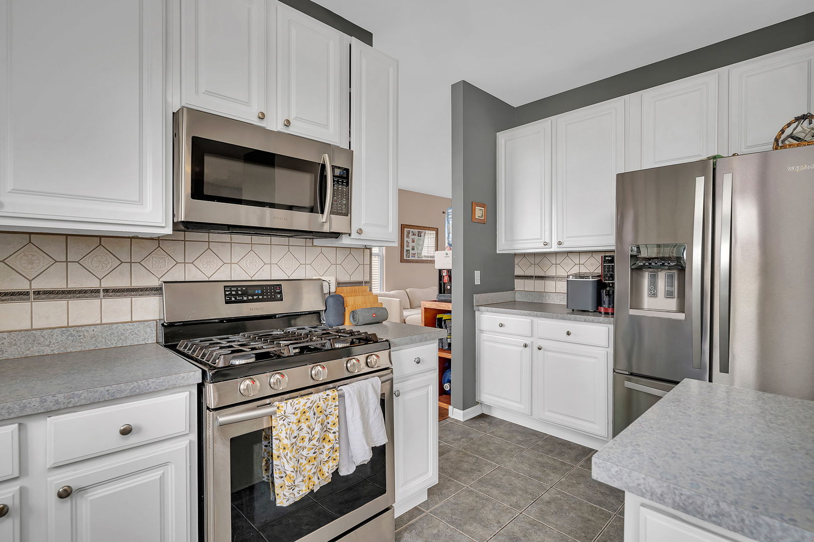 26909 W Cypress Road, Channahon, IL 60410