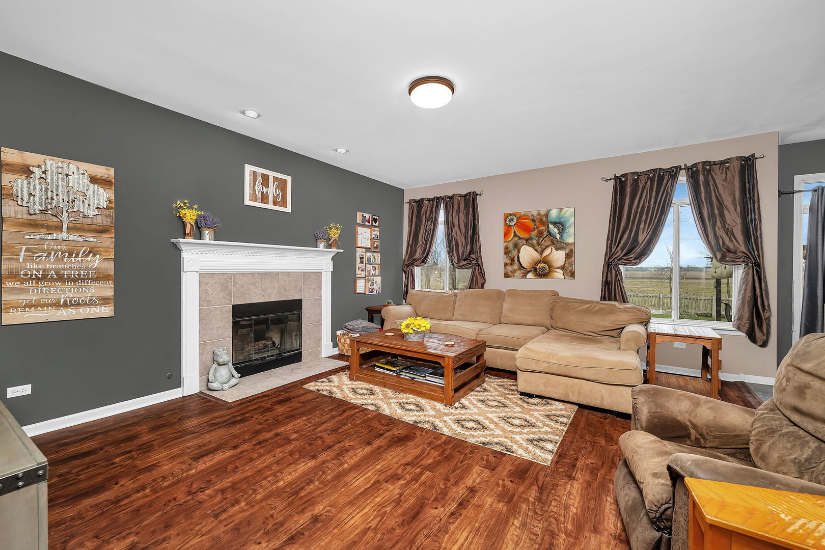 26909 W Cypress Road, Channahon, IL 60410