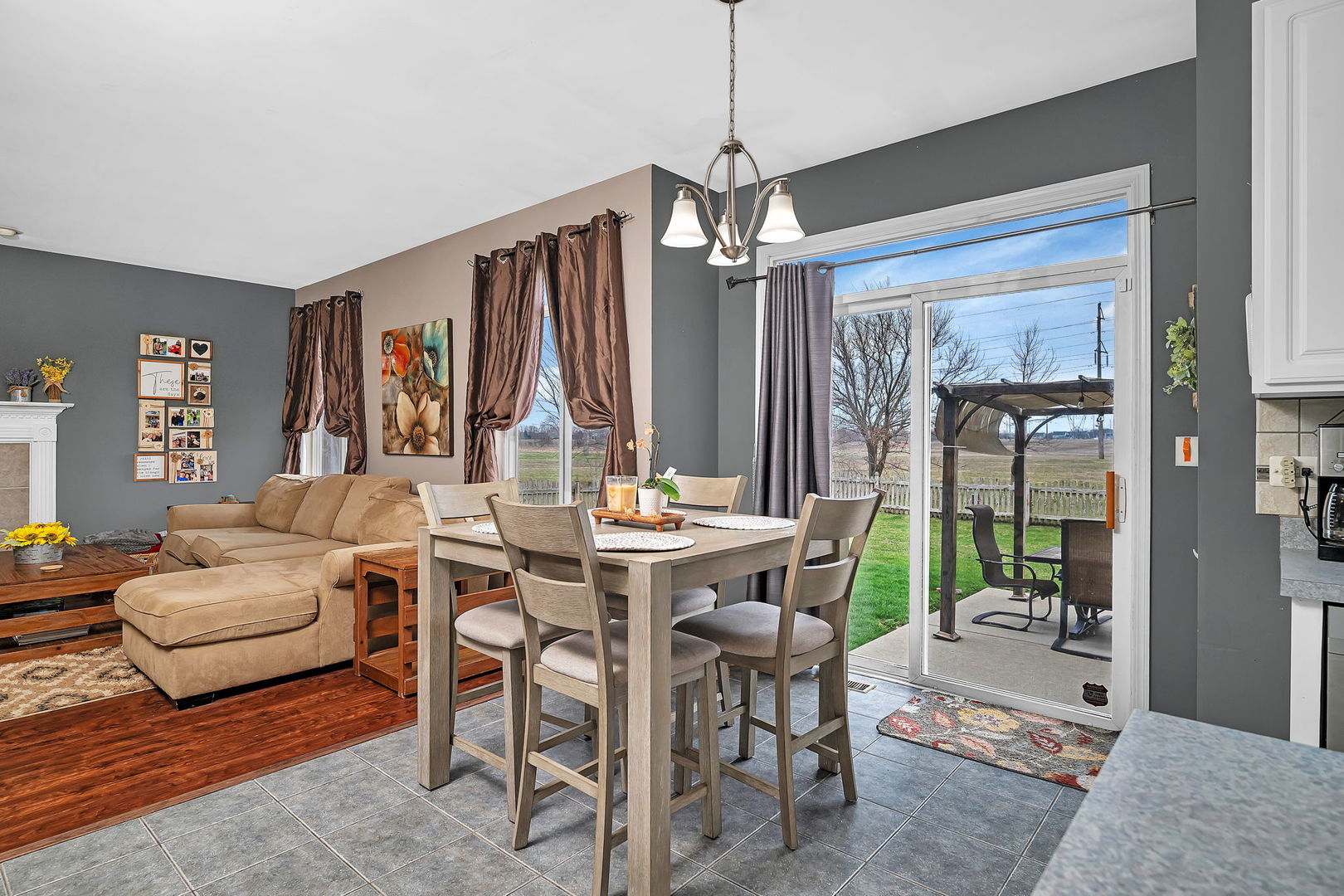 26909 W Cypress Road, Channahon, IL 60410