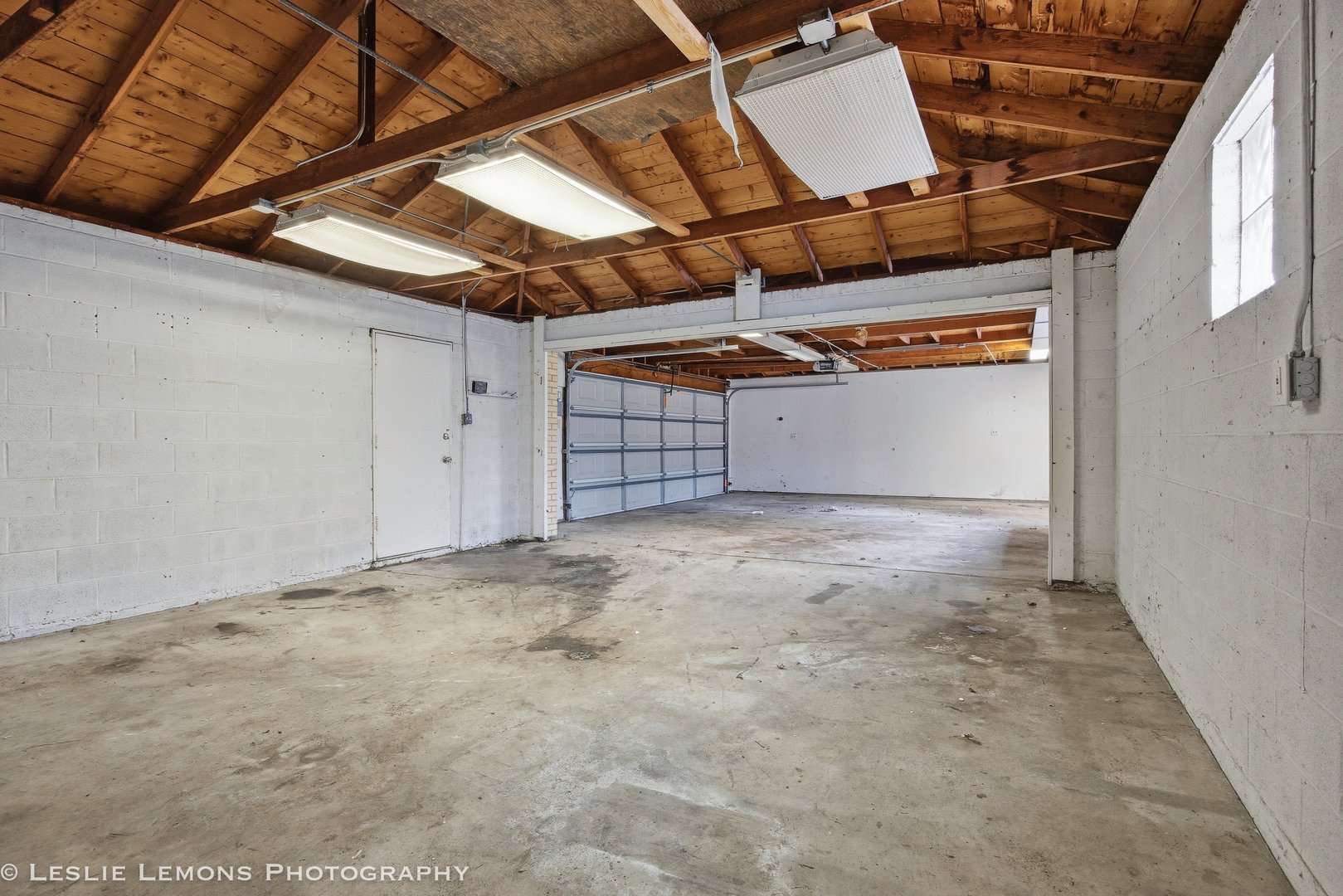 10544 S Karlov Avenue, Oak Lawn, IL 60453