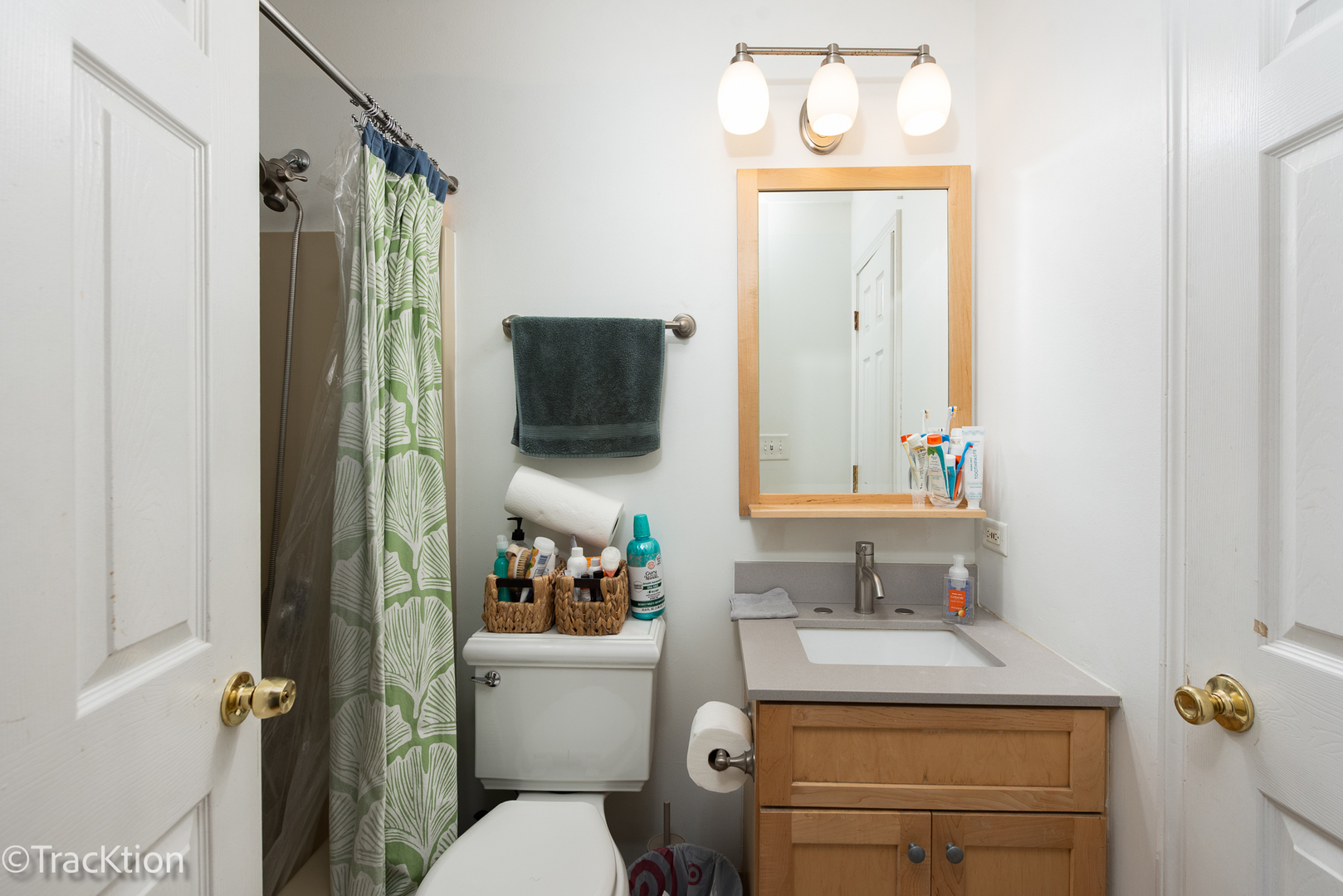 401 S Whispering Hills Drive, Naperville, IL 60540