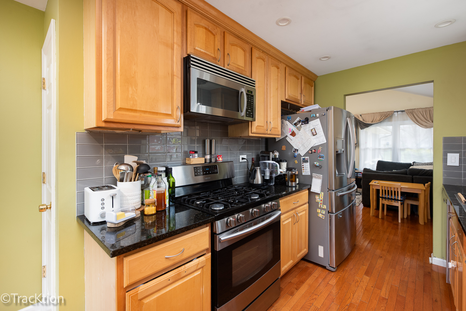 401 S Whispering Hills Drive, Naperville, IL 60540