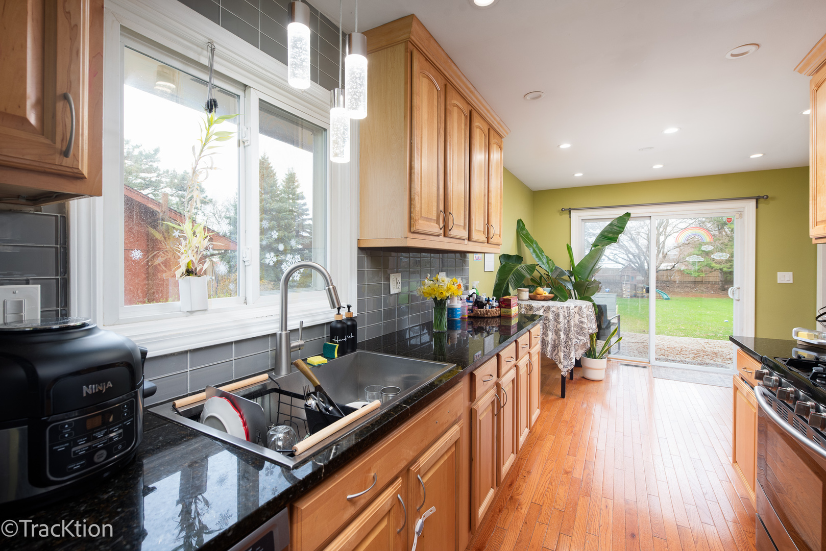 401 S Whispering Hills Drive, Naperville, IL 60540