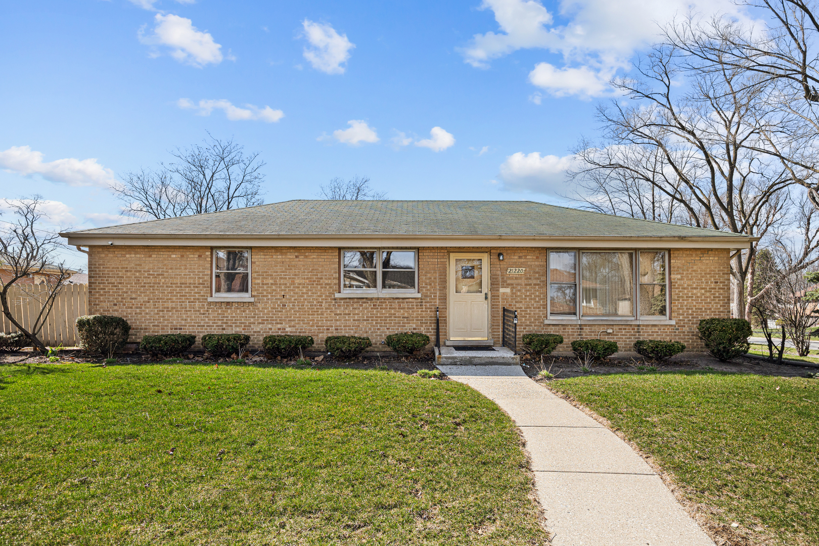 21220 Tower Avenue, Matteson, IL 60443