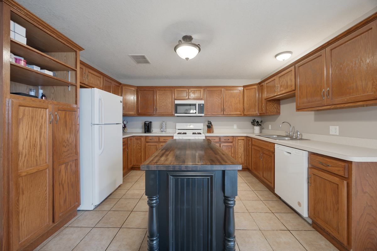 1142 Beauchamp Avenue, Manteno, IL 60950