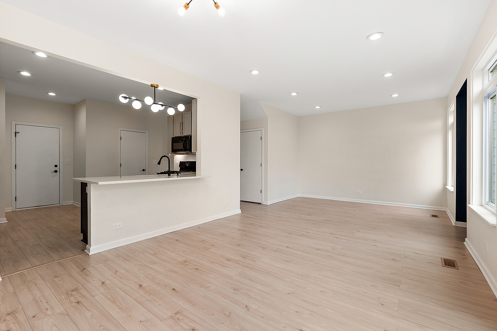 1526 Peachtree Lane, Lockport, IL 60441