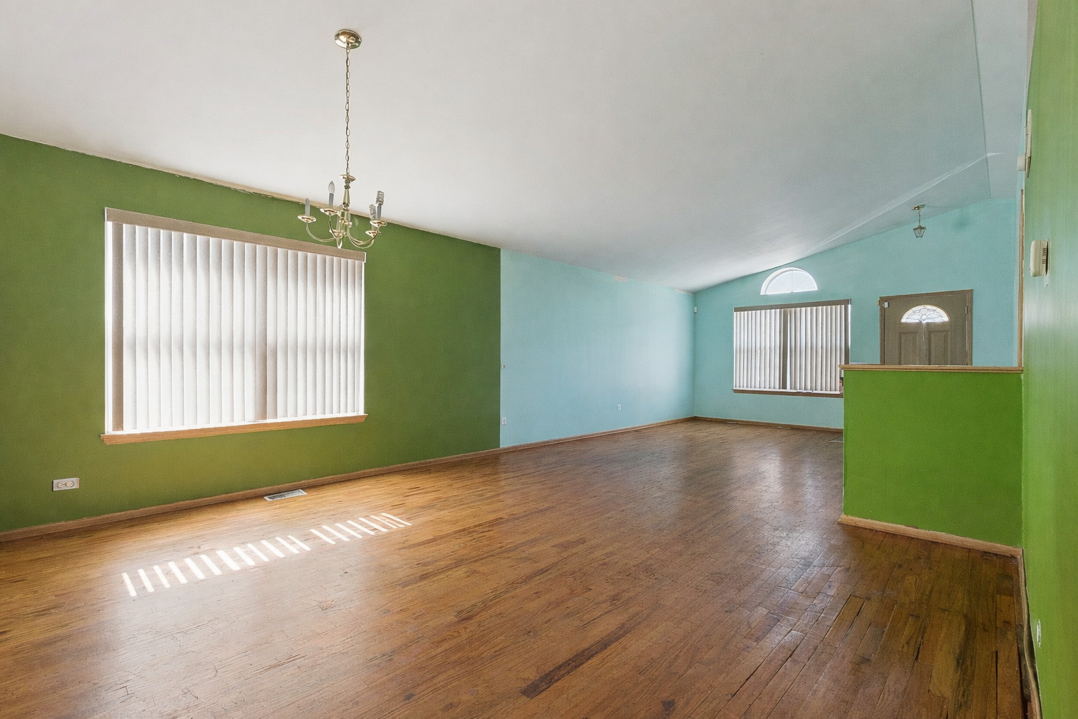 14817 Campbell Avenue, Harvey, IL 60426