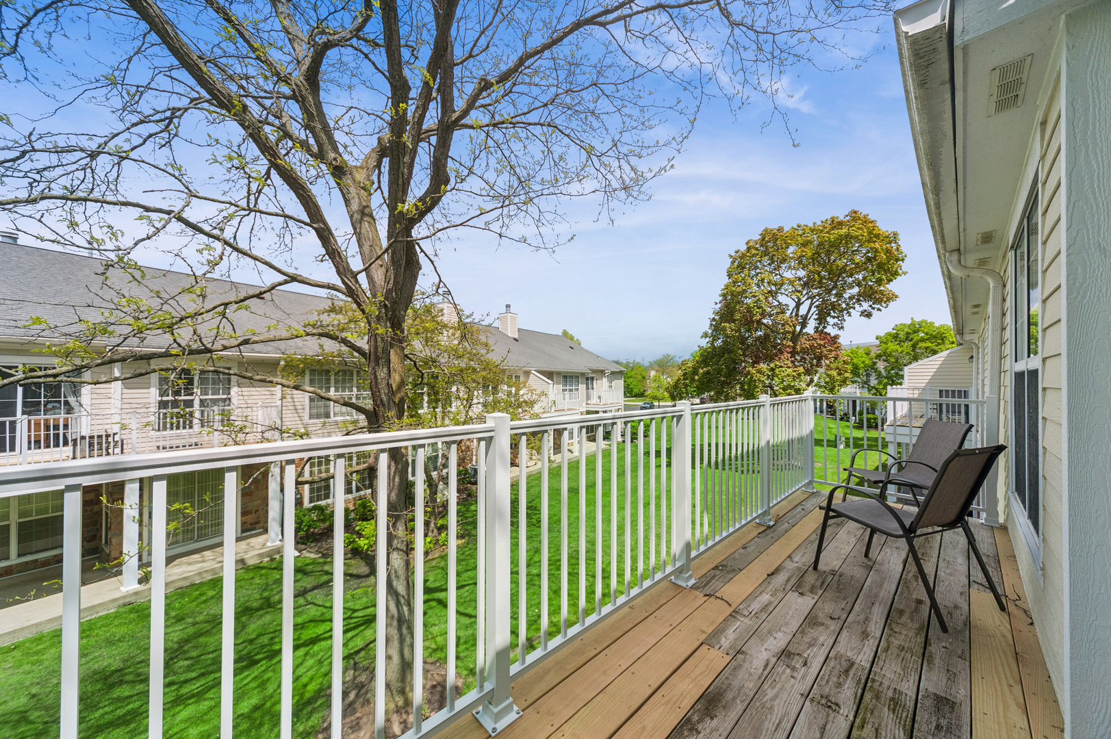 767 GROSSE POINTE Circle, Vernon Hills, IL 60061