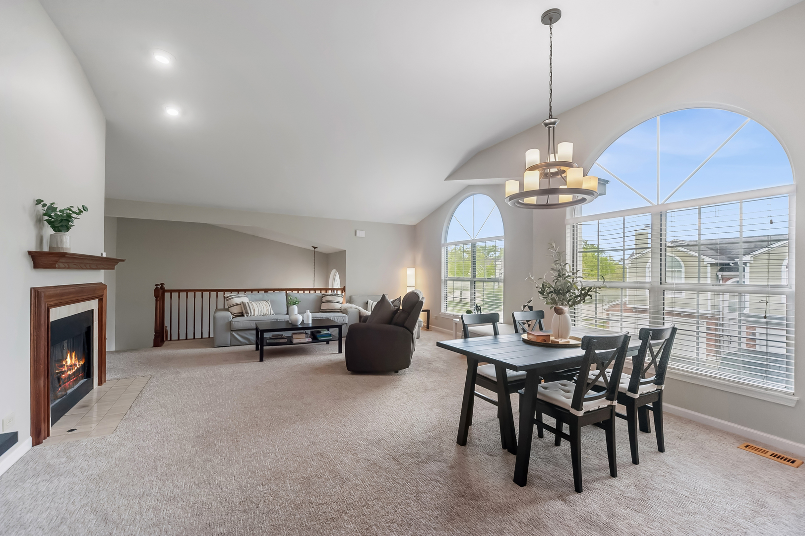 767 GROSSE POINTE Circle, Vernon Hills, IL 60061