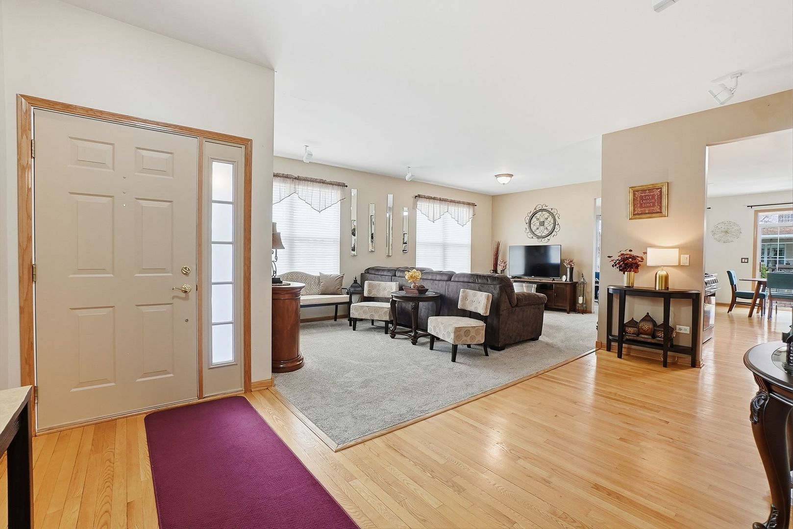 16122 Seneca Lake Circle, Crest Hill, IL 60403