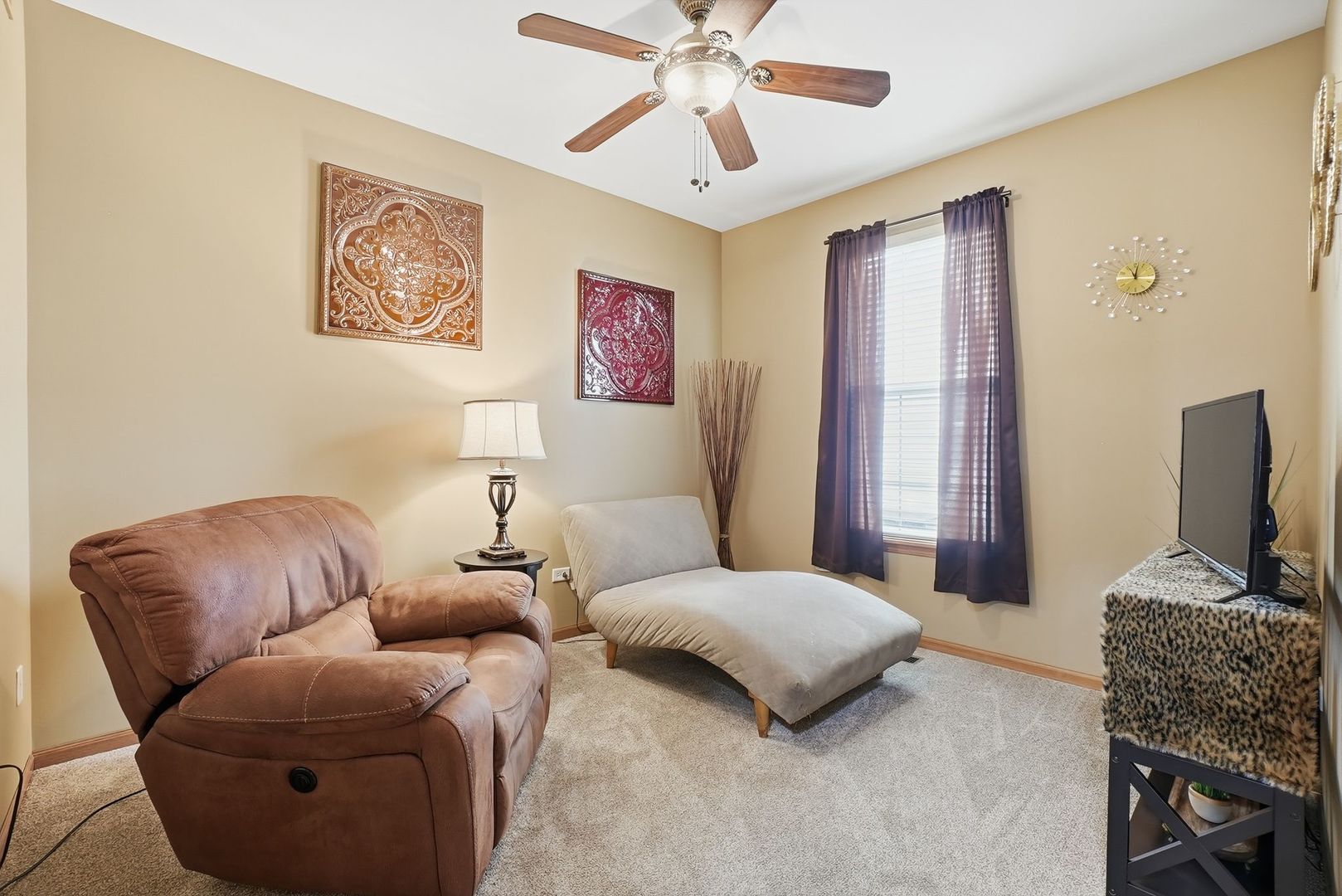 16122 Seneca Lake Circle, Crest Hill, IL 60403