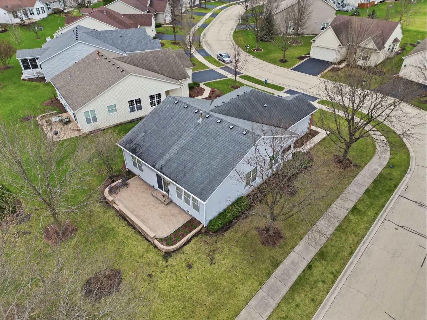 16122 Seneca Lake Circle, Crest Hill, IL 60403