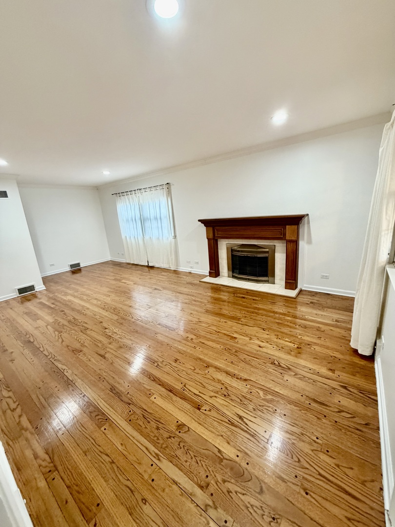 26 Windsor Drive, Oak Brook, IL 60523