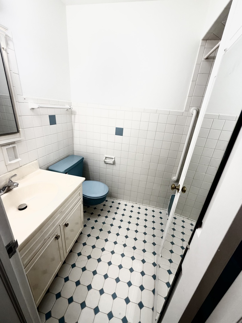 26 Windsor Drive, Oak Brook, IL 60523