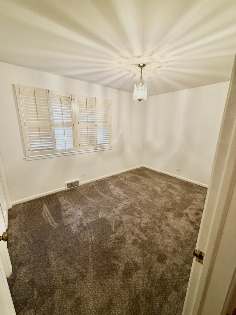 26 Windsor Drive, Oak Brook, IL 60523